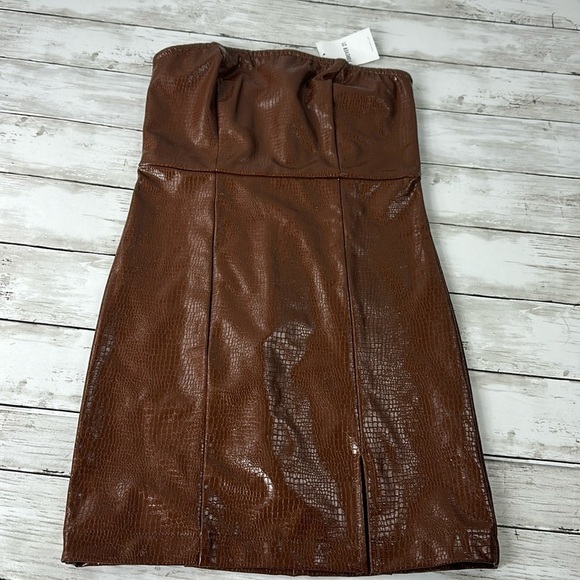 Forever 21 Dresses & Skirts - FOREVER 21 Strapless faux leather brown mini dress SZ S New